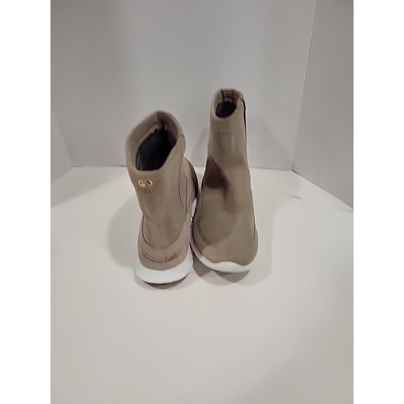 Cole Haan  Women's Waterproof Taupe Bootie Waterproof G16 W04019 Sz 9.5 B - Picture 6 of 16